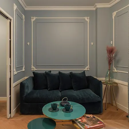 The Pompadour * Paříž