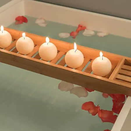 The Pompadour * Paříž