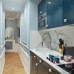 The Pompadour Апартаменты Париж