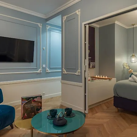 The Pompadour * Paris